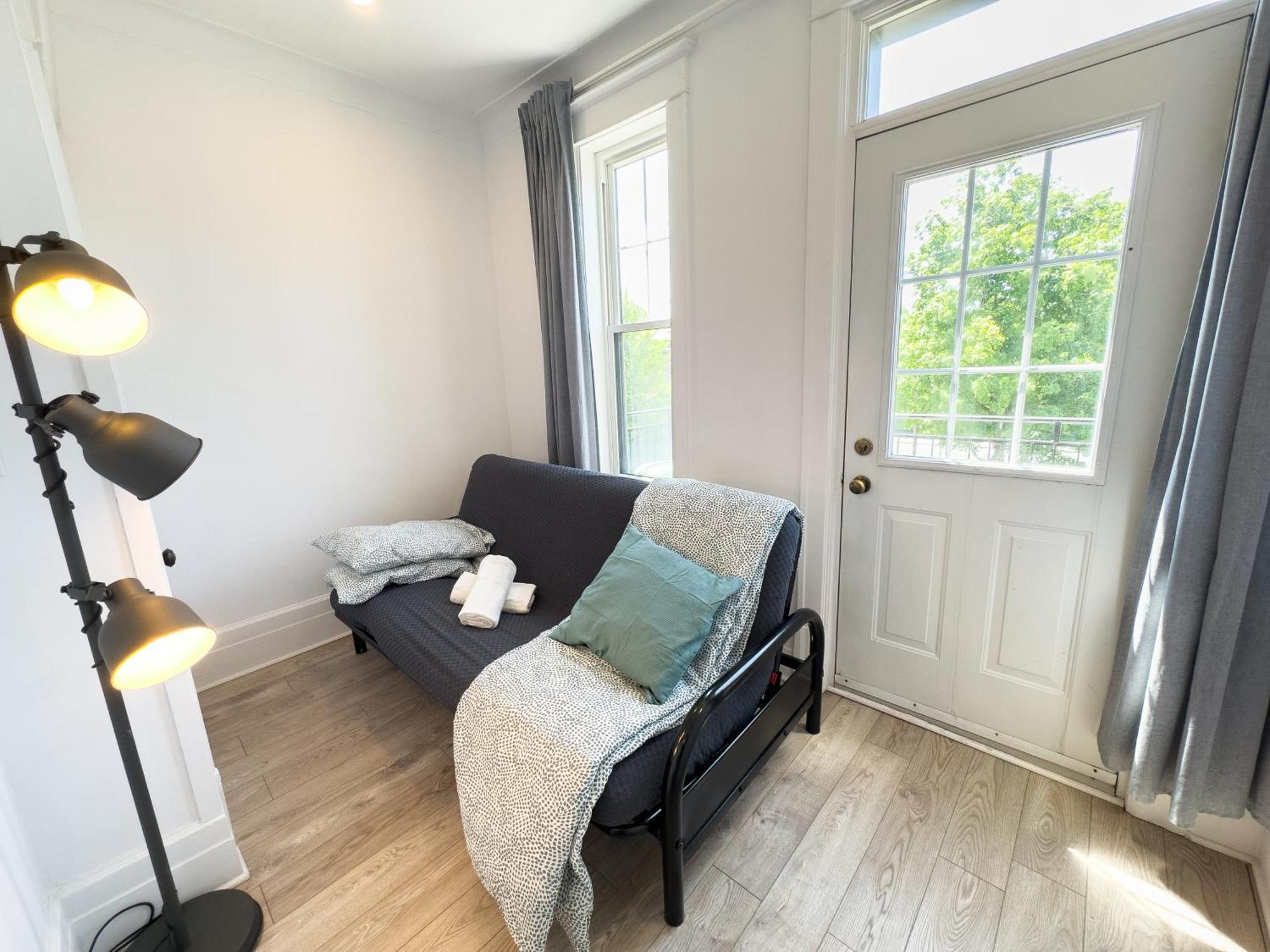 Stunning 3 Bedr ~ 2min Walk To Metro Maria Apartamento *
