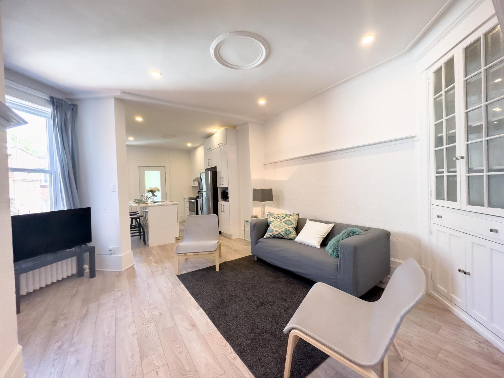 Stunning 3 Bedr ~ 2min Walk To Metro Maria Apartamento *